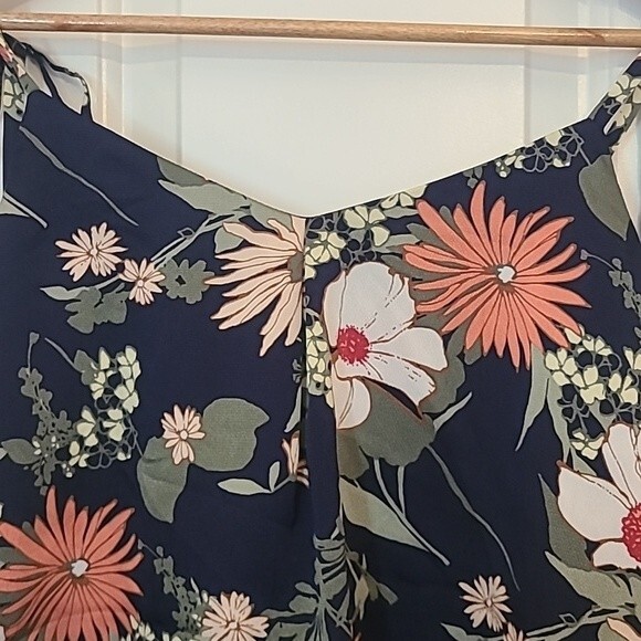 Banana Republic Tropical Floral Tiered Tank Adjustable Strap Top Size S - Picture 2 of 8